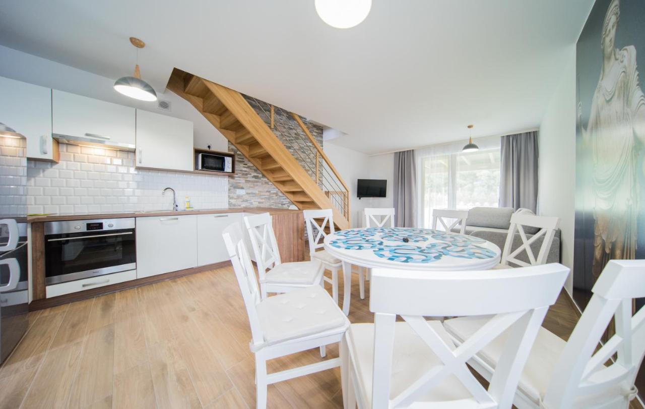 Villa Arkadia RESORT Łukęcin Exteriör bild